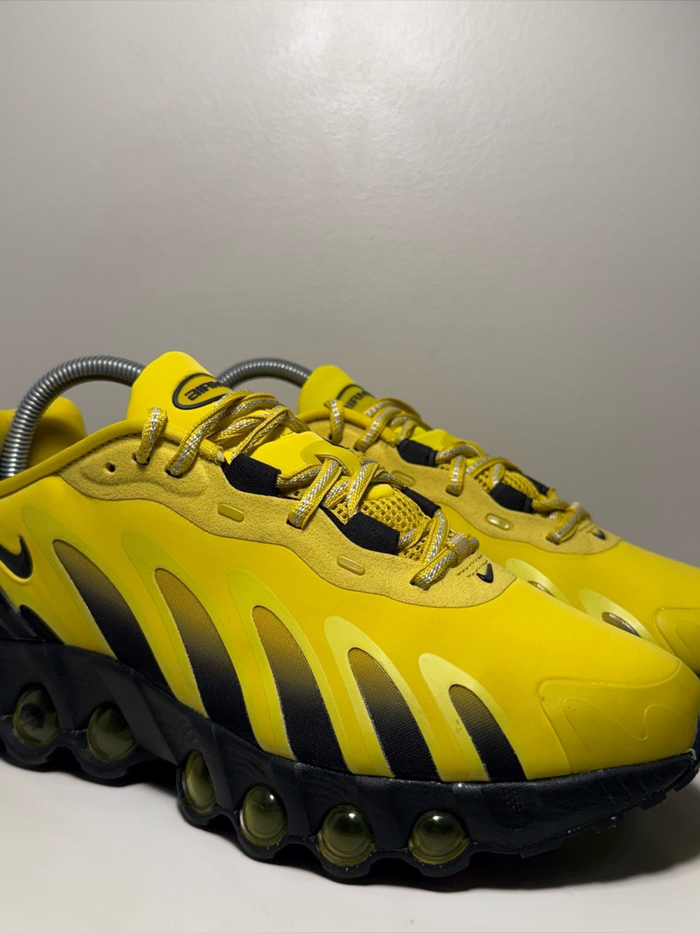 Nike Air Max Dn8 Bright Citron Black Neon Yellow Women’s Size 9 Athletic Running